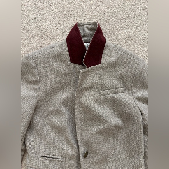 Banana Republic Women’s Wool Blazer, Tailored Fit - Picture 6 of 6